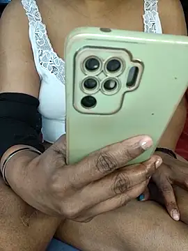 Chat XXX en directo de Red_Wine444