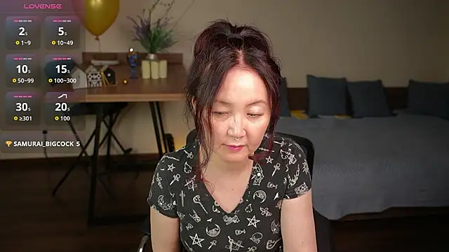 AvroraSakura Chat XXX live