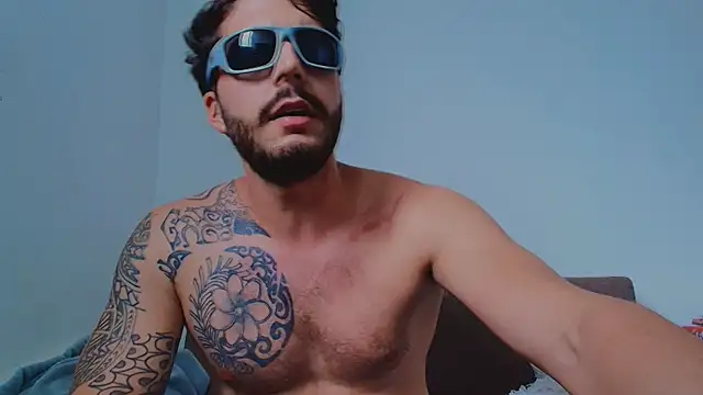 Chat XXX en directo de thomas_gun