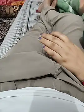 Chat +18 de karandeep_Bhagat ao vivo