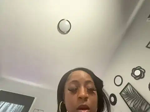 دردشة QueKitty الجنسية المباشرة