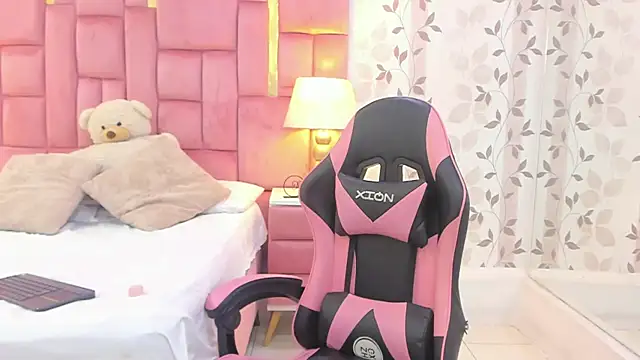 ArianaFranco's Live XXX Chat