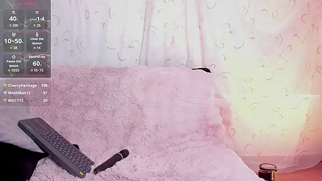 XXX chat uživo modela KuraiBi