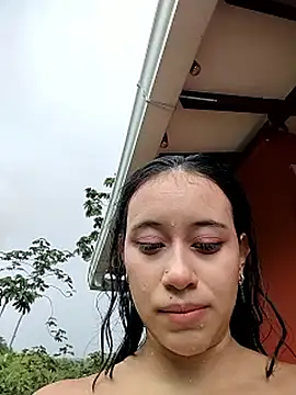 Pokazy przed kamerką – l0lita_emi