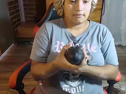 Hilarybunnyy Live XXX-chat