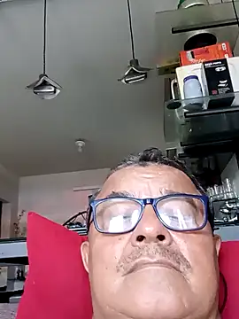 Chat XXX en directo de Misterymem63