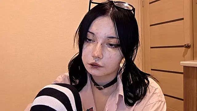 Goth_cute 即時 XXX 聊天