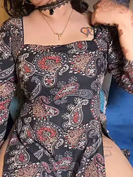 Squirt_Queen_X Chat XXX in diretta