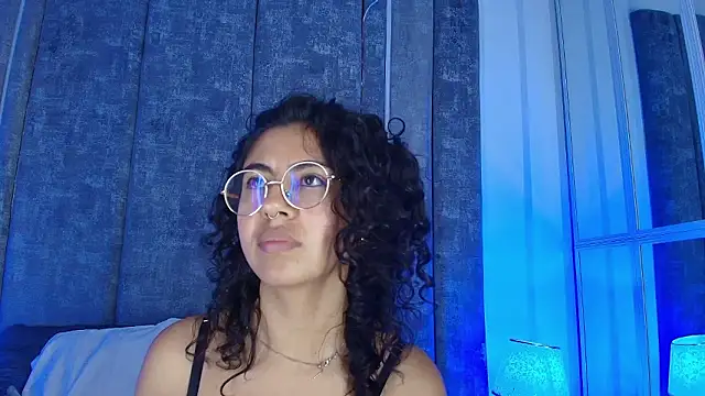 Amareto_ 라이브 XXX 채팅