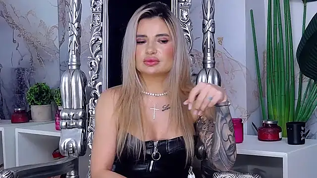 Czat XXX na żywo – NightshadeIris