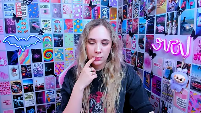 Živý XXX chat MiaMilas