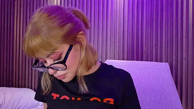 Czat XXX na żywo – AlanaWalker9