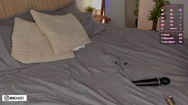 Czat XXX na żywo – Little_Emma_11