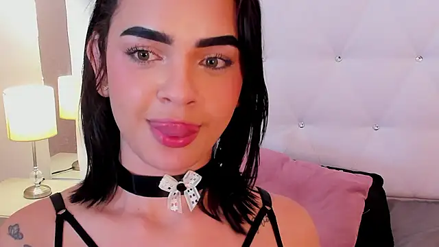 Chat XXX en directo de Emily_Flame