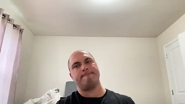 SluggishChase99's Live XXX Chat