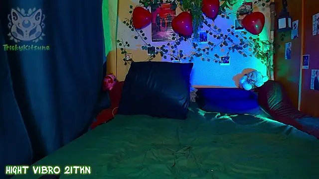 Živý XXX chat TrickyKitsune