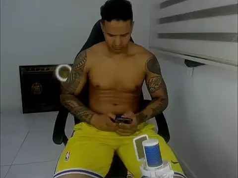 master_leathern Live XXX chat