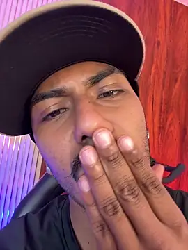 Latinmoster_boss: απευθείας συνομιλία ΧΧΧ