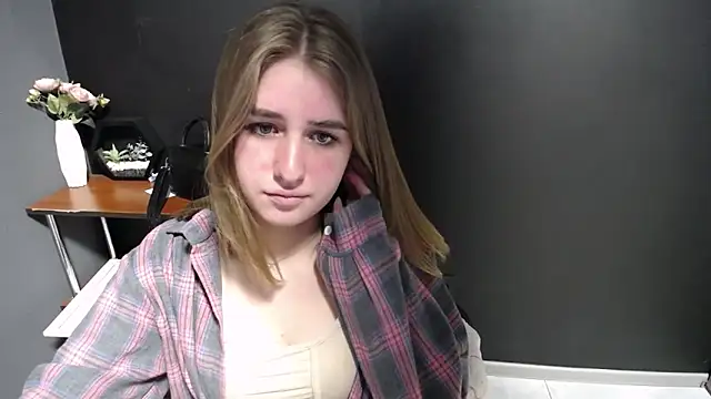 Chat +18 de Sunny_siren ao vivo