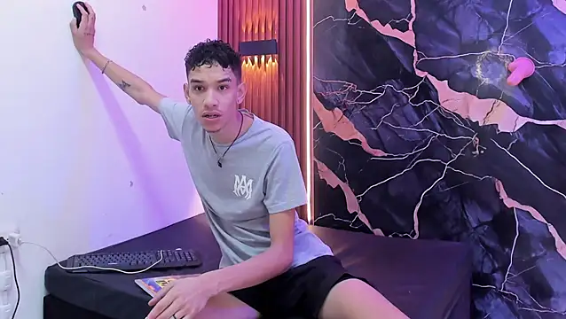 Zafira_House__X Webcam show