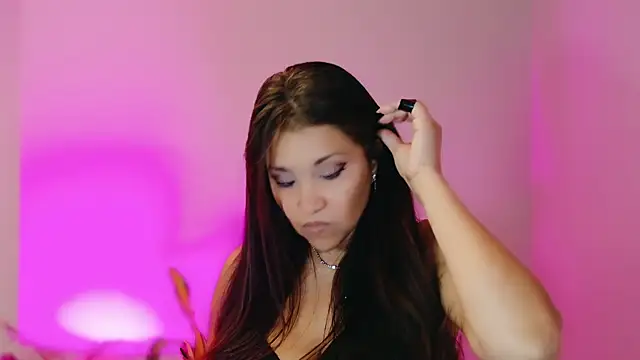 Czat XXX na żywo – DivineLynn