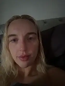 BlondeBombshellAmelia Chat XXX live
