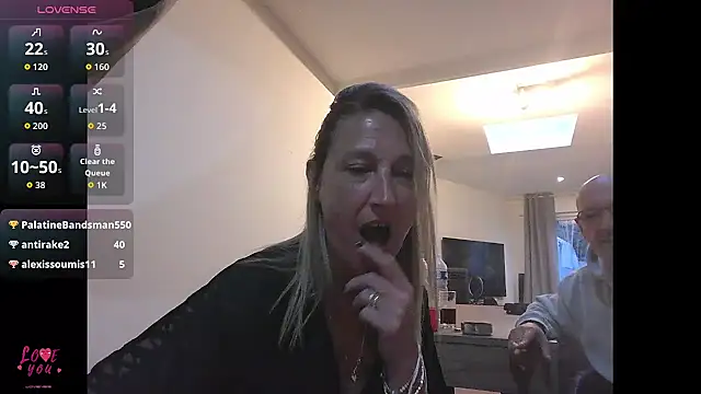 SophieTentation Live XXX-chat