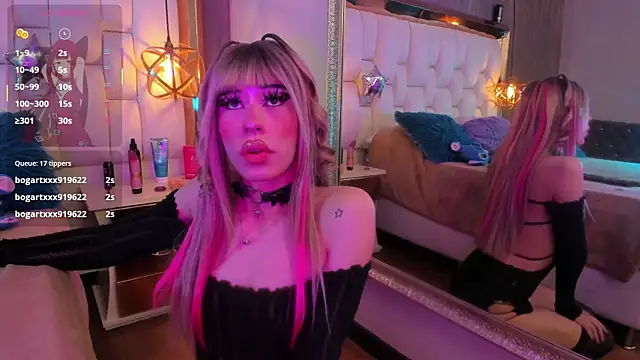 XXX chat uživo modela Foxxy_Doll