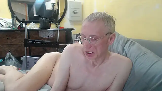 Pokazy przed kamerką – Lacht_Liden