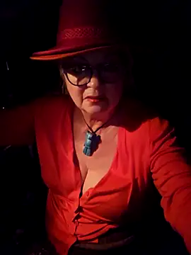 Hot-Muci 即時 XXX 聊天