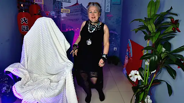 LilaMaharani Live XXX-Chat