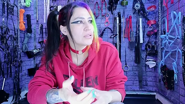 Chatroom XXX en direct de PANDORANEZZ