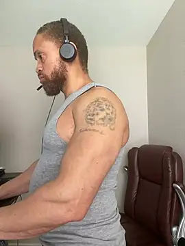 Fathero1time Adlı Modelin Canlı XXX Sohbeti