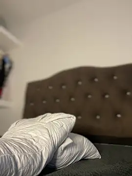 Show de alysson_18 na webcam