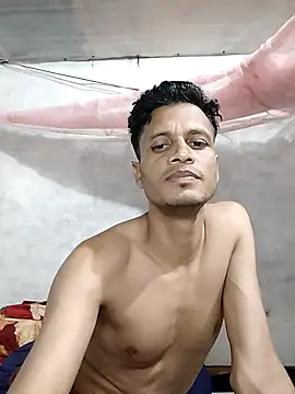 Priankaboudi élő XXX-chatje