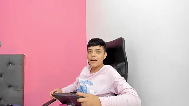 แชท XXX สดของ ariloe_quintero