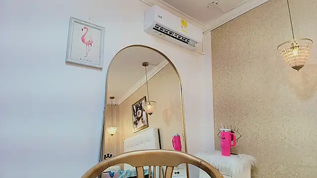 XXX chat uživo modela Miladiosa