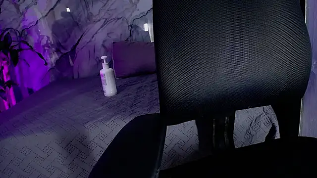 Chat +18 de Grant_Irons ao vivo