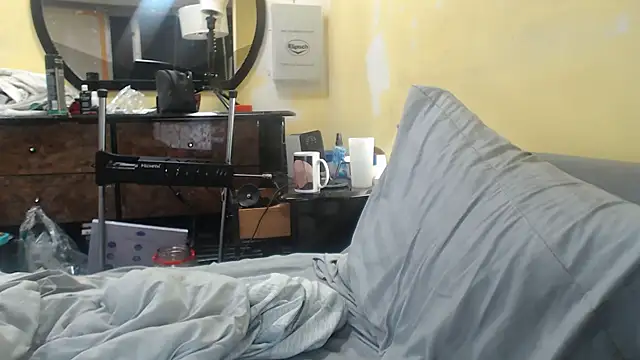 Lacht_Liden Chat XXX live