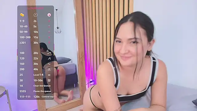 EmmaLopez11 live XXX chat