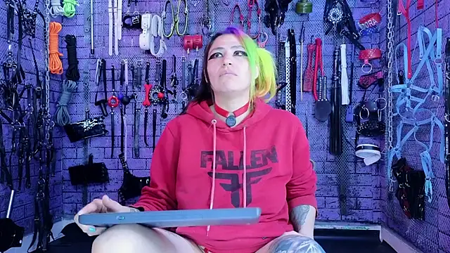 PANDORANEZZ – Naživo XXX chat