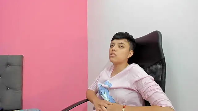 ariloe_quintero's Live XXX Chat