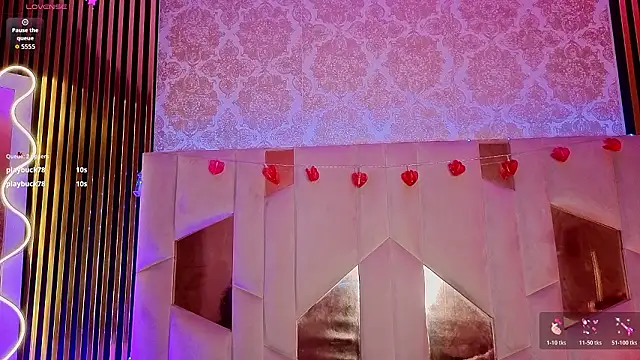 LIHIAN_TAY: διαδικτυακό σόου στην κάμερα