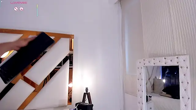 Show modela Aron_cruz na web-kameri