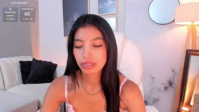 Chat +18 de Tiffany_Low ao vivo