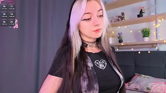 TristaRoht's Live XXX Chat