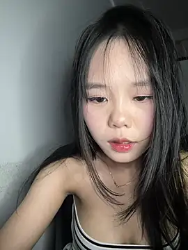 Emely-lysea: онлайн-секс-чат