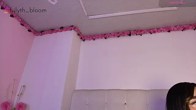 Živý XXX chat lilyth_bloom