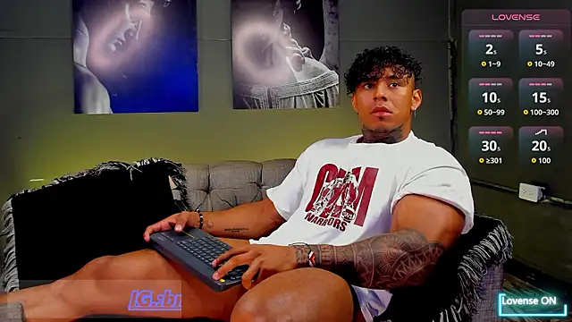 Pokazy przed kamerką – bradley_smith