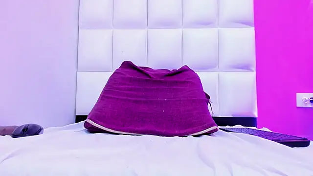 Demi_hot69's Live XXX Chat